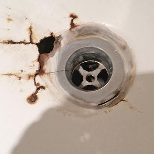 If your bathtub drain is leaking, it may be due to worn-out gaskets or loose connections. 